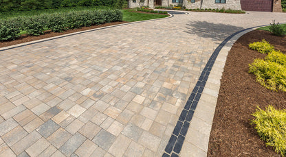IL Campo Driveway